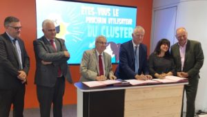 Stakeholders signing the association's statutes at the Châlons Fair